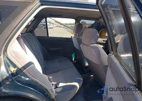 1995 Ford Escort Lx/Sport from USA, damaged, VIN 1FASP15J4SW362673